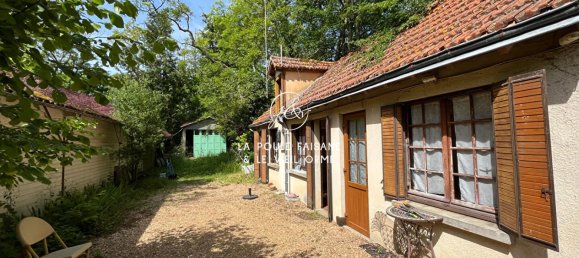 Дом с 30 спальнями в Ментенон, Франция № 89393 5