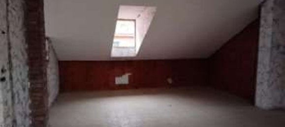 2غرفة شقة في Voghera, Italy رقم 95452 2