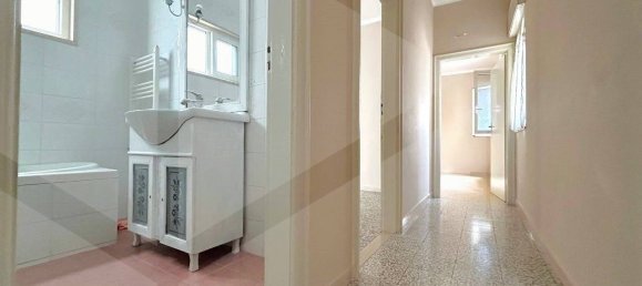 Apartamento de 3 divisões em Triggiano, Italy N.º 21273 21