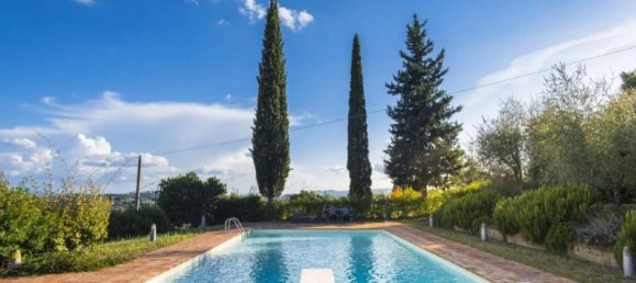 4 bedrooms Villa in Palaia, Italy No. 174 4