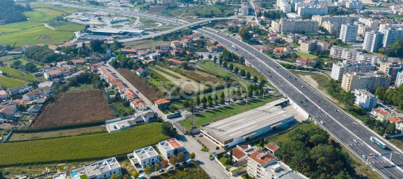 435m² Land in Aguas Santas, Portugal No. 33110 13