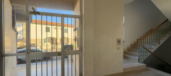 4 rooms Apartment in Ponsacco, Italy No. 23079 18