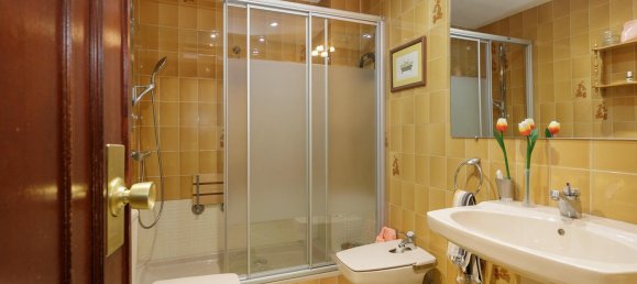 5 غرف نوم شقة في Granada, Spain رقم 148986 18