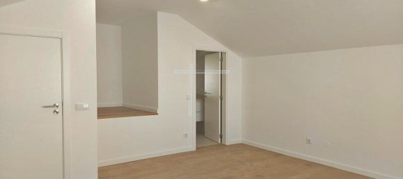 5 غرف نوم منزل في Costa da Caparica, Portugal رقم 99934 32