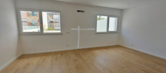 5 غرف نوم منزل في Costa da Caparica, Portugal رقم 99934 26