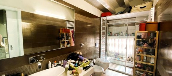 6 bedrooms House in Vinci, Italy No. 362760 9