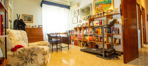 Apartamento de 3 dormitorios en Sassari, Italy No. 144018 21