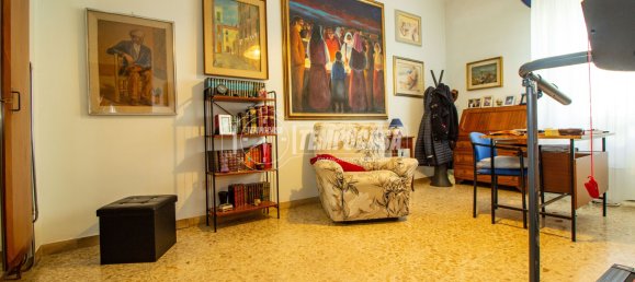 Apartamento de 3 dormitorios en Sassari, Italy No. 144018 11