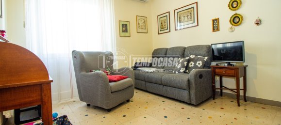 Apartamento de 3 dormitorios en Sassari, Italy No. 144018 19
