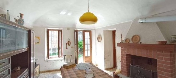 5 rooms House in Villamiroglio, Italy No. 158100 8