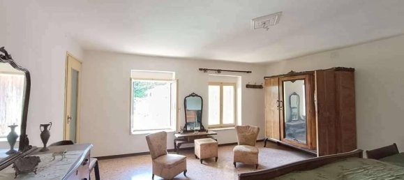 5 rooms House in Villamiroglio, Italy No. 158100 17