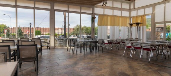 Gewerbliche Immobilie in Moralzarzal, Spain 607m², Nr. 78499 13