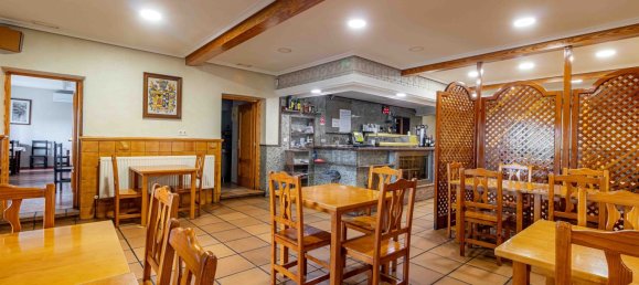 Gewerbliche Immobilie in Moralzarzal, Spain 607m², Nr. 78499 24