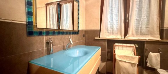 5 rooms House in Massa, Italy No. 81875 16