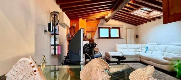 5 rooms House in Massa, Italy No. 81875 20