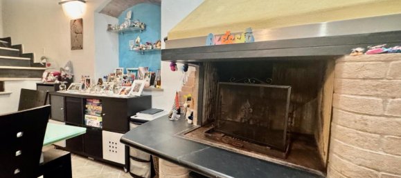 5 rooms House in Massa, Italy No. 81875 3