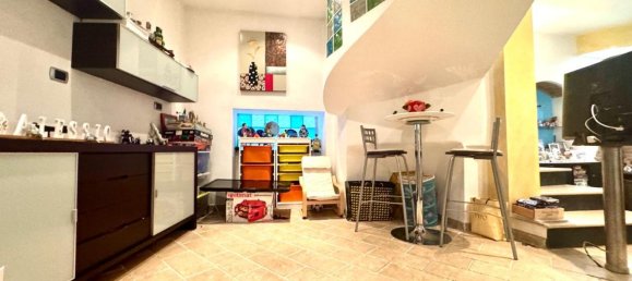 5 rooms House in Massa, Italy No. 81875 5