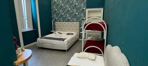 6 rooms Apartment in Naples, Italy No. 137254 10