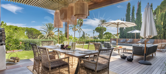 4 bedrooms Villa in Marbella, Spain No. 19007 3