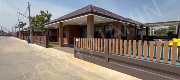 3 dormitorios villa en venta en Hua Hin, Prachuap Khiri Khan, Western Thailand, Thailand № 165833 8
