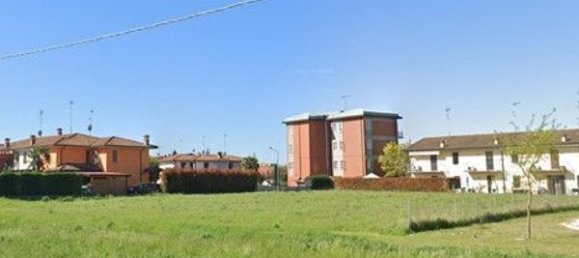  قطعة أرض في Suzzara, Italy رقم 252248 2