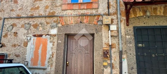 3 bedrooms Apartment in Vetralla, Italy No. 379675 2