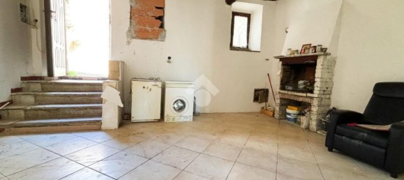 3 bedrooms Apartment in Vetralla, Italy No. 379675 8