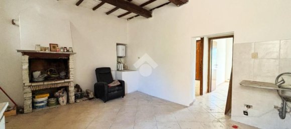 3 bedrooms Apartment in Vetralla, Italy No. 379675 7