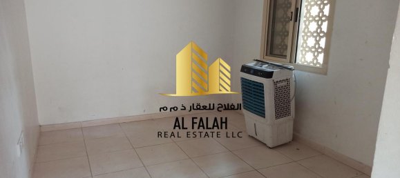 5 bedrooms Villa in Mughaidir, UAE No. 31481 4