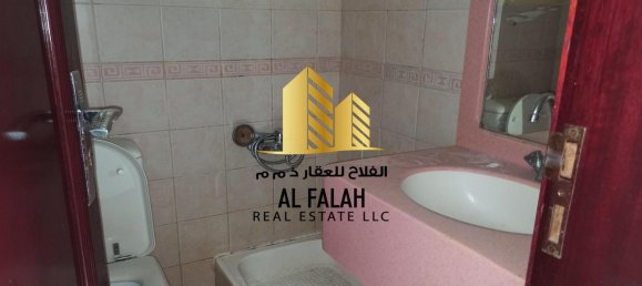 5 bedrooms Villa in Mughaidir, UAE No. 31481 13