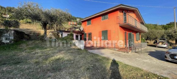 4 bedrooms Villa in Sarzana, Italy No. 305795 20