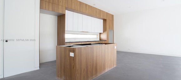 3 Schlafzimmer Villa in Miami, USA, Nr. 615410 2