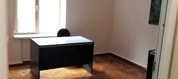 3 bedrooms Apartment in Baku, Azerbaijan No. 102 5