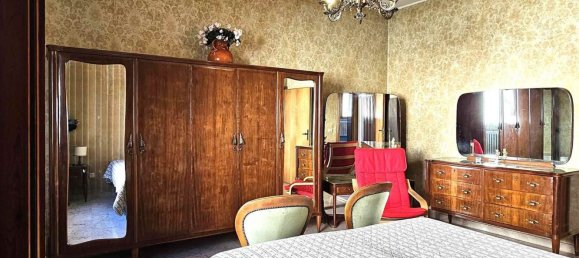 9 rooms Apartment in Cecina, Italy No. 46583 25