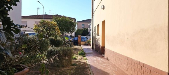 9 rooms Apartment in Cecina, Italy No. 46583 9