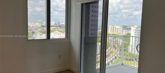 2 dormitorios propiedad comercial en venta en Miami, Miami-Dade, Florida, USA № 614808 9