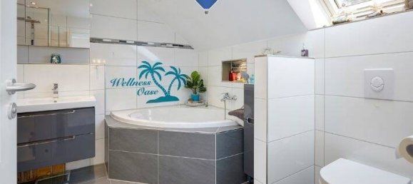 3 bedrooms Townhouse in Hamburg-Nord, Germany No. 239940 4