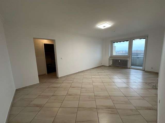 3 Schlafzimmer Wohnung in Ludwigshafen am Rhein, Germany, Nr. 74964