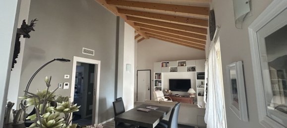 3 Schlafzimmer Penthouse in Oggiono, Italy, Nr. 365523 20