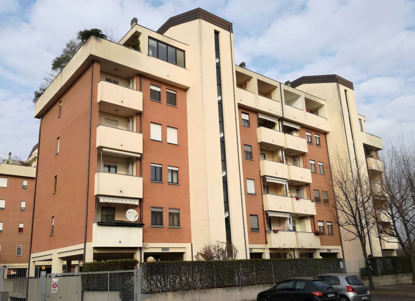 Apartamento de 3 divisões em Rho, Italy N.º 4991