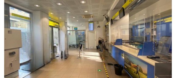 Propiedad comercial de 2 habitaciónes en Genoa, Italy No. 351638 3