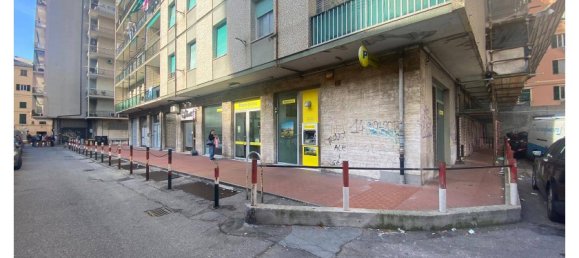 Propiedad comercial de 2 habitaciónes en Genoa, Italy No. 351638 2