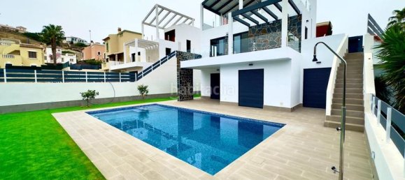 4 bedrooms Villa in Ciudad Quesada, Spain No. 32502 4