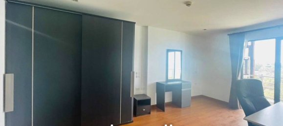 Apartamento com 2 quartos em condomínio em Si Racha, Thailand N.º 15461 6