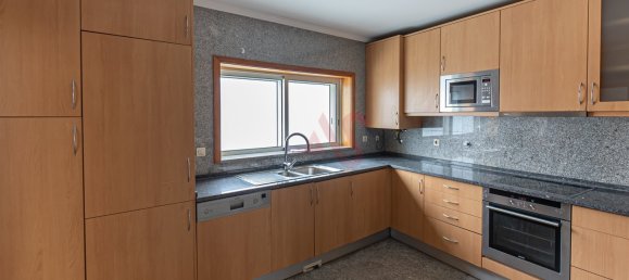 3 Schlafzimmer Haus in Matosinhos, Portugal, Nr. 352948 10