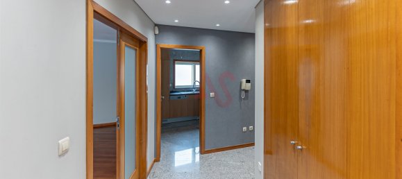 3 Schlafzimmer Haus in Matosinhos, Portugal, Nr. 352948 5