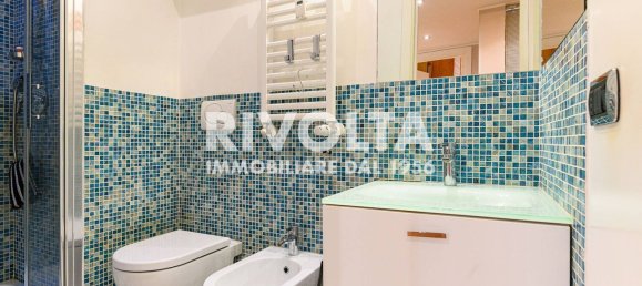 3 rooms Apartment in Rome, Italy No. 88152 10