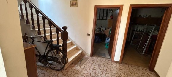 2 Schlafzimmer Haus in Empoli, Italy, Nr. 287313 23