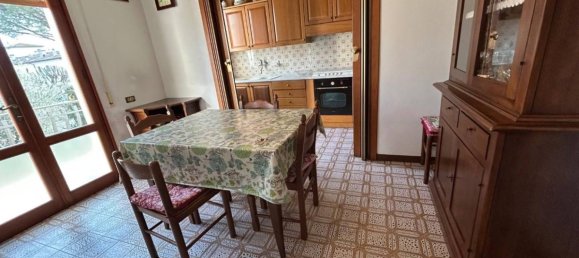 2 Schlafzimmer Haus in Empoli, Italy, Nr. 287313 2
