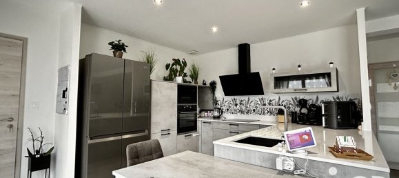 3 bedrooms House in Evrange, France No. 154665 10